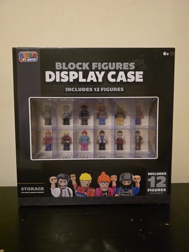 Block figures display case - figures,